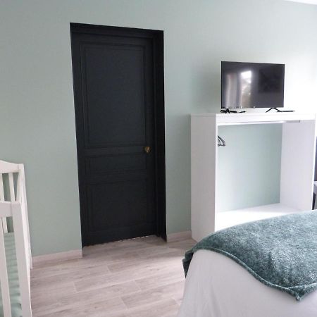 Aux Portes Des Lacs Ardres Exterior foto